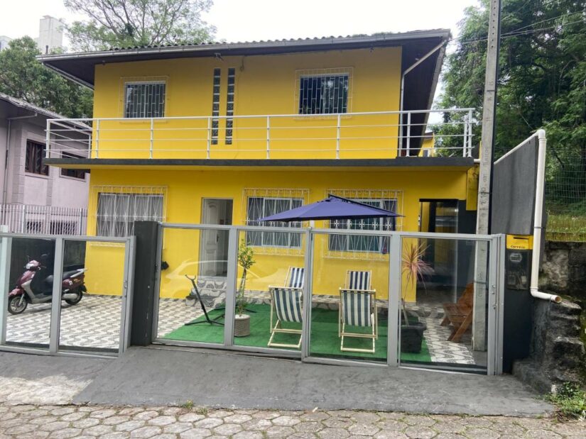 hotel próximos à UFSC com cozinha em Florianópolis
