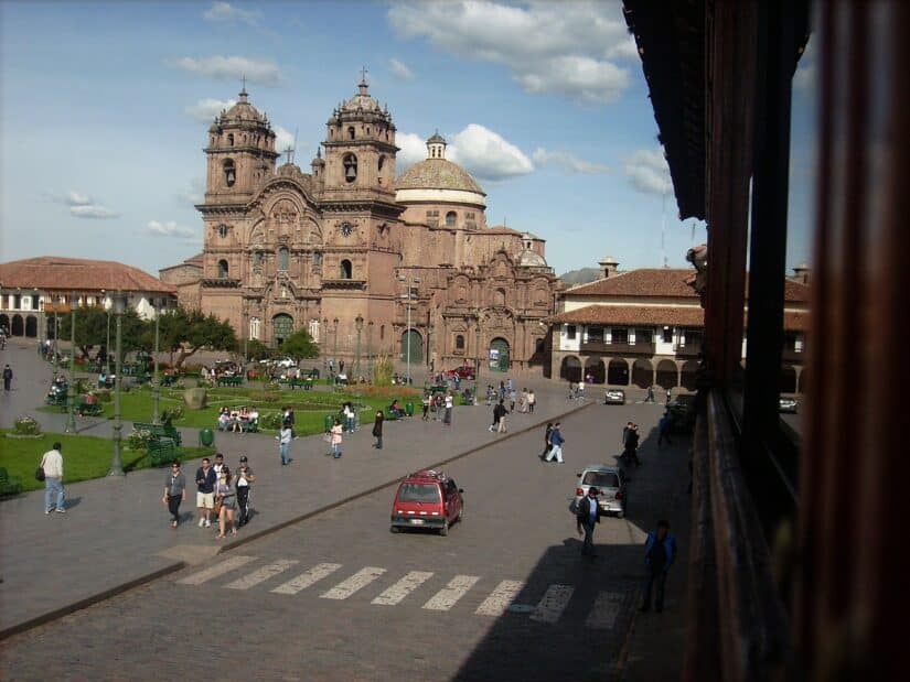 como alugar um carro em Cusco