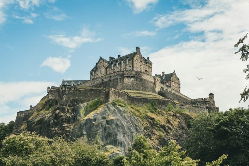 aluguel de carro barato em Edimburgo