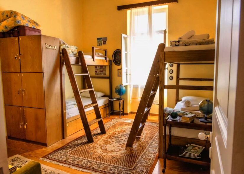 Hostel em Atenas bem localizados