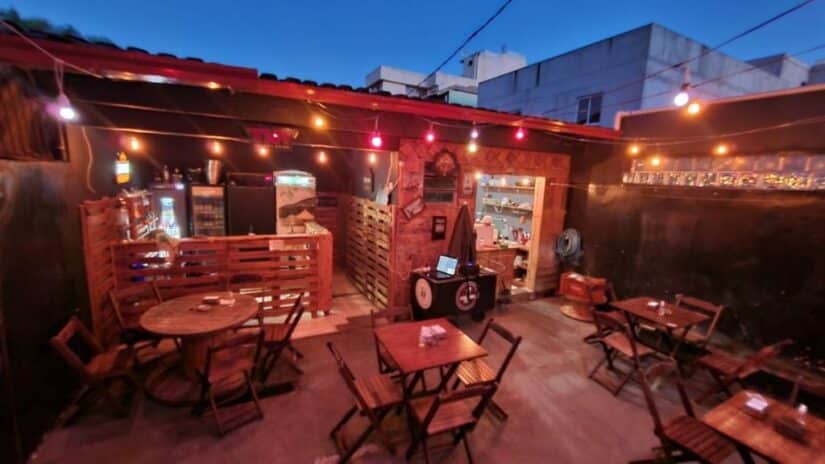 Hostel em Vitória com bar