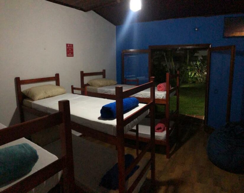 hostel no guarujá com quarto privativo